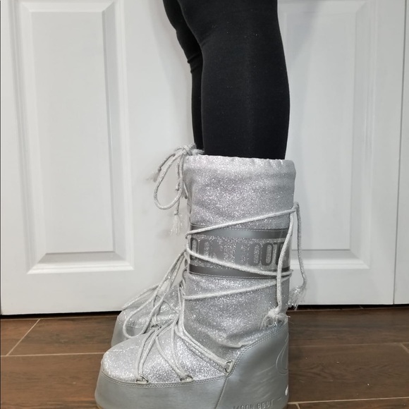 moon boots silver glitter